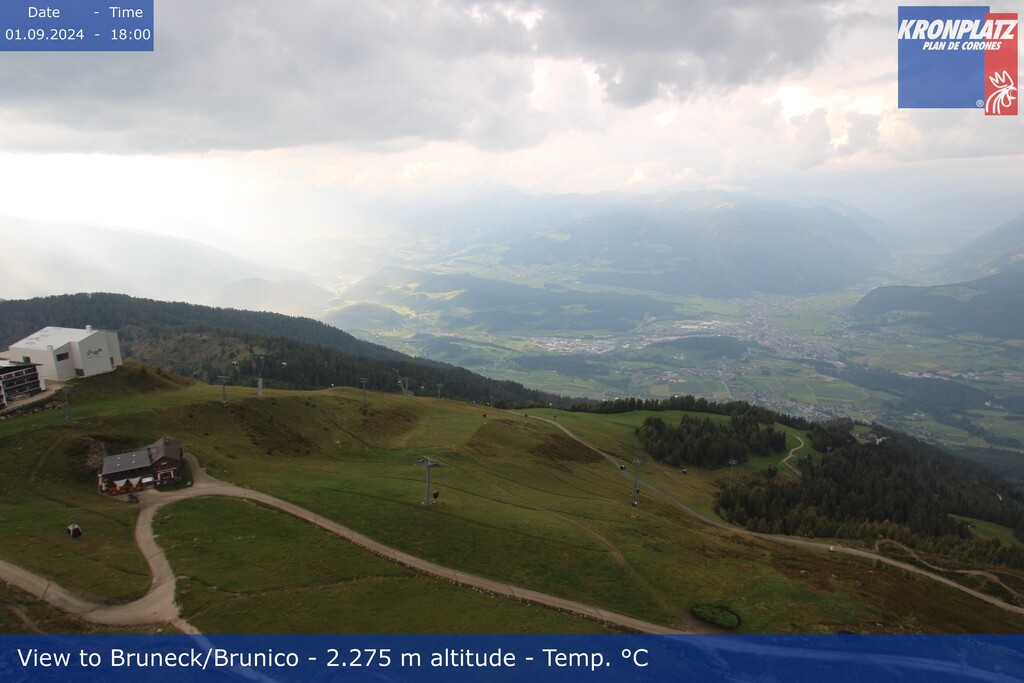 Plan de Corones/Kronplatz northern summit - Brunico/Bruneck (2,275 m)